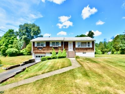 13 Ruskin Rd, Oak Ridge, NJ, 07438