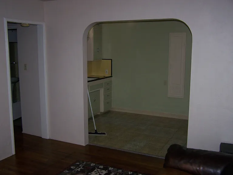 2004 East St #2004 — Photo 10