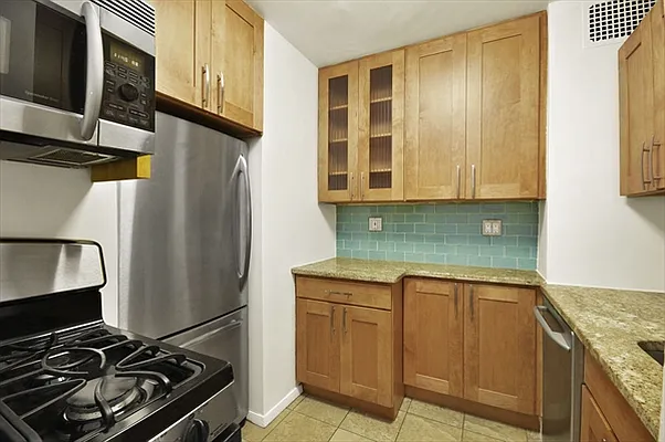 Sold by Citi Habitats | media 11