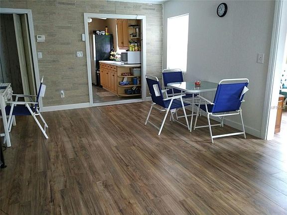 4th image of 2038 Mississippi Ave