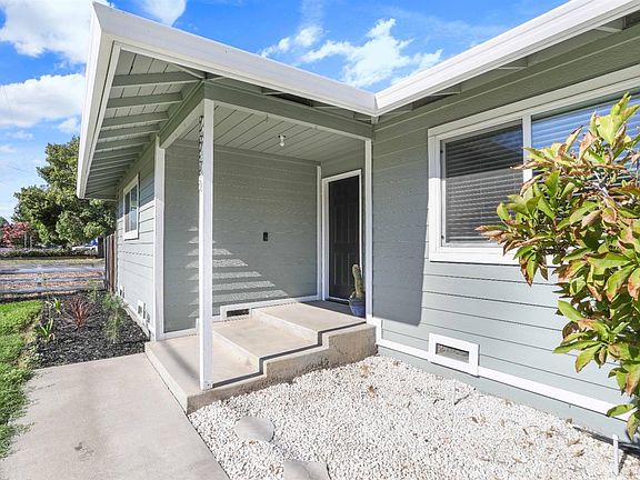 3rd image of 2655 S Macarthur Dr