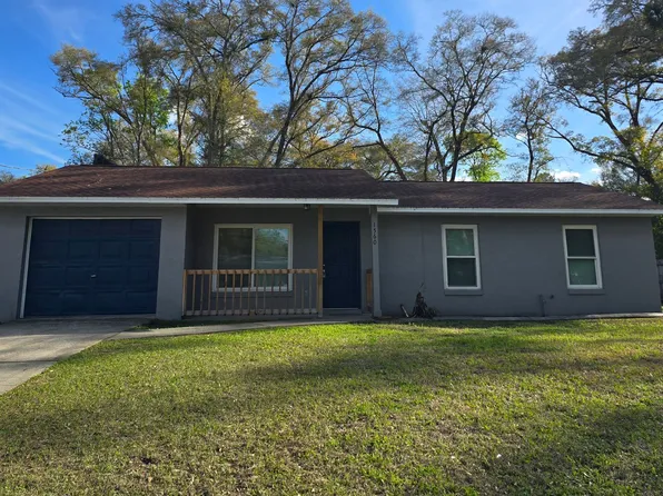 1560 W Pinion Ln, Dunnellon, FL 34434