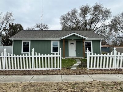 810 N Locust St, Ottawa, KS, 66067