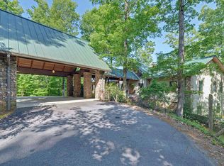 769 Skyview Dr, Hayesville, NC 28904