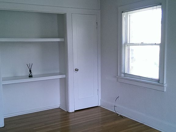 5th image of 550 S 500 E APT 11