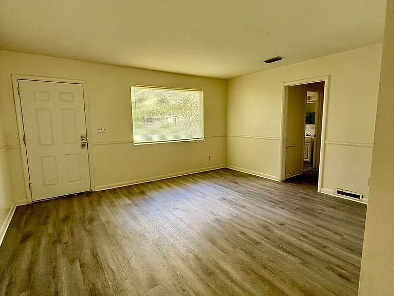 1053 Legay Ave — Photo 6