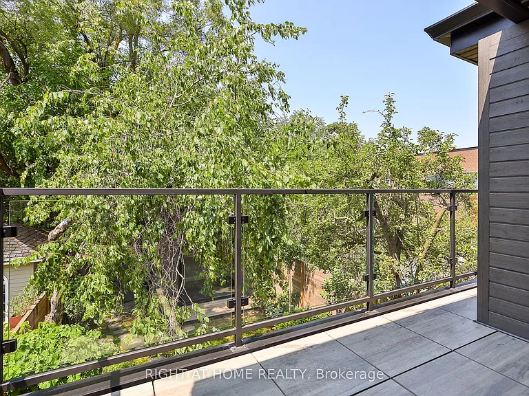 232 Willard Ave — Photo 26