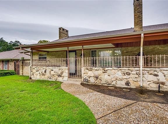 3rd image of 9036 Villa Park Cir