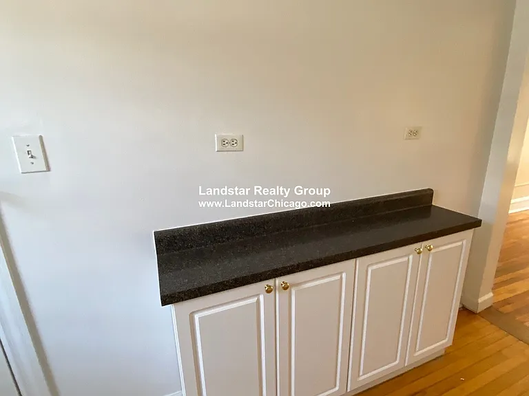 931 Forest Ave #2E — Photo 6