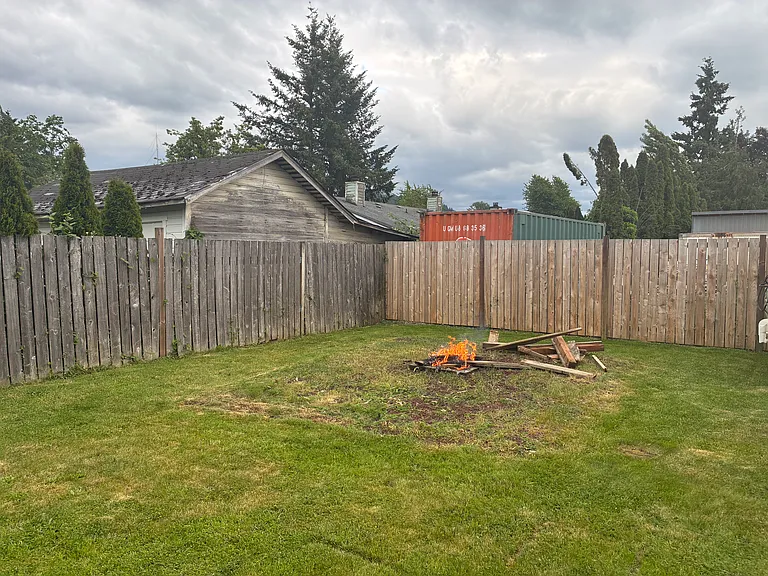 2302 Roosevelt Ave — Photo 13