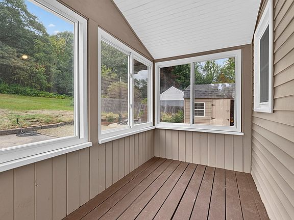 3rd image of 116 Exeter Road