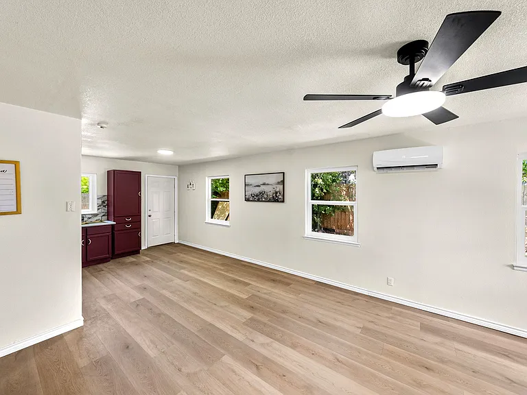 10 Linden Ave — Photo 12