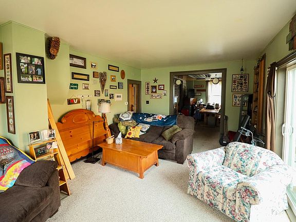 3rd image of 733 Caledonia STREET
