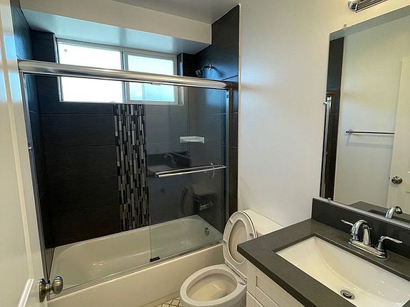 5th image of 2819 Alsace Ave #1/2