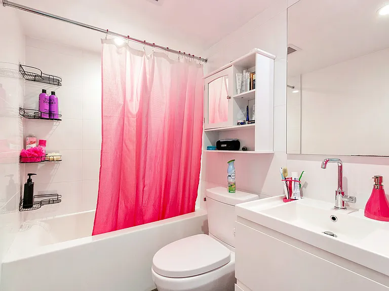 1133 Hornby St #D4 — Photo 12