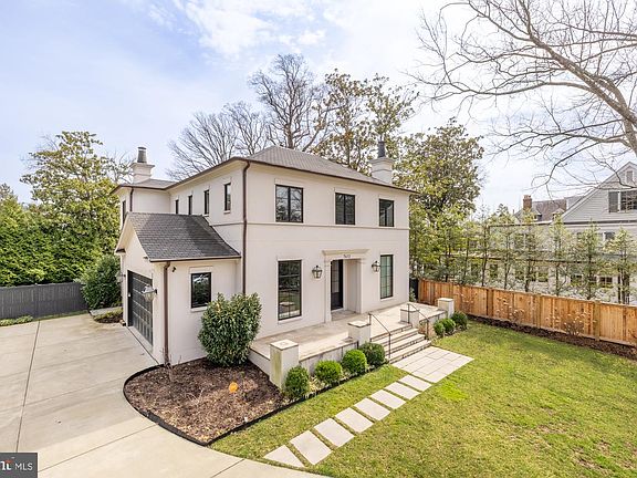 3rd image of 7613 Glenbrook Rd