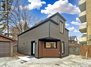 388 Jane St, Toronto, ON M6S 3Z5