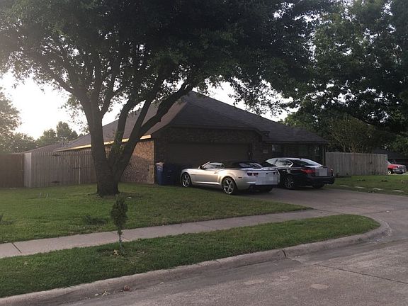 3rd image of 1023 Valdez Dr