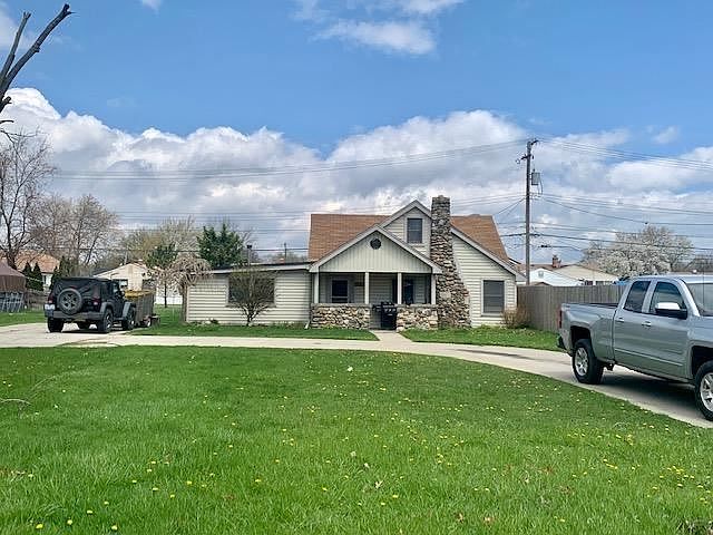 1st image of 22821 Violet St