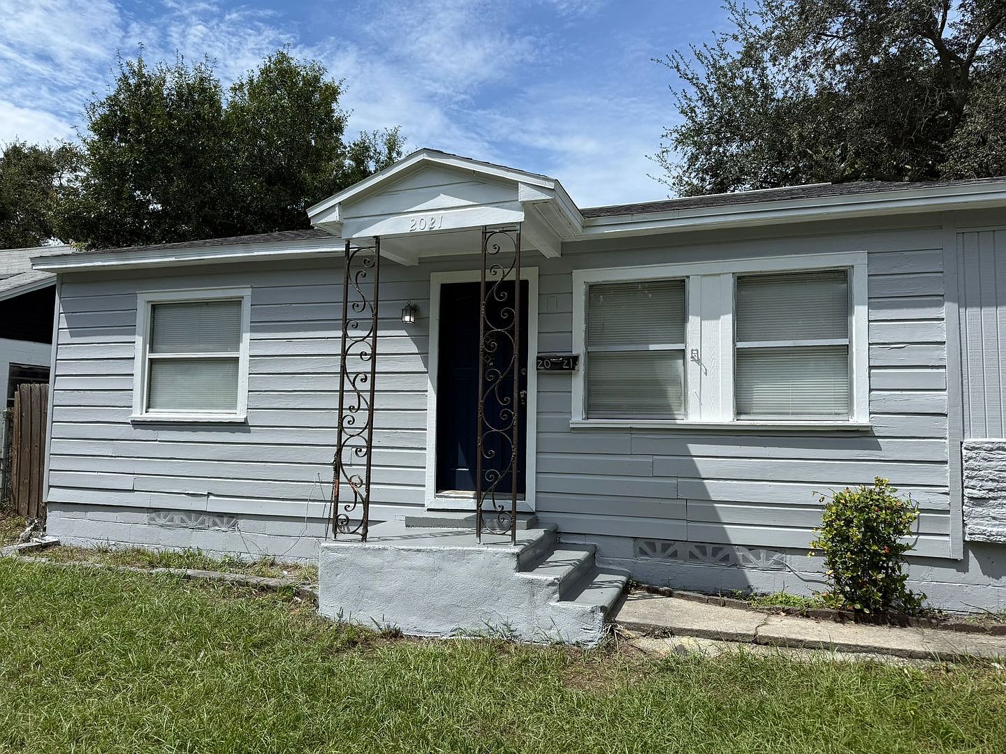 2021 10th St S, Saint Petersburg, FL 33705 | Zillow