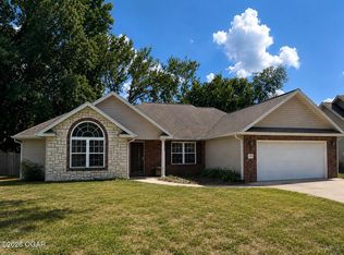 122 Jill Blvd, Webb City, MO 64870