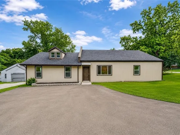 5851 NE Barnes Ave, Kansas City, MO 64119