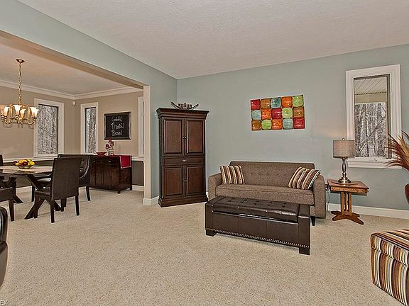 4th image of 10755 Robert Ln
