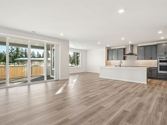 4th image of 20909 47th Avenue Ct E