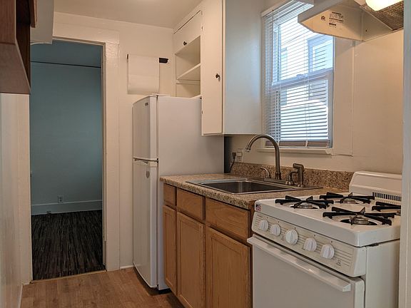 4th image of 554 E Verdugo Ave #554