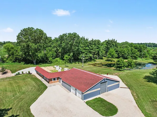 57 N Mason Rd, Vermontville, MI 49096