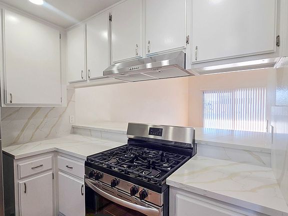 2nd image of 430 Gaviota Ave APT 303