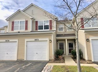 3072 Falling Waters Ln, Lindenhurst, IL 60046