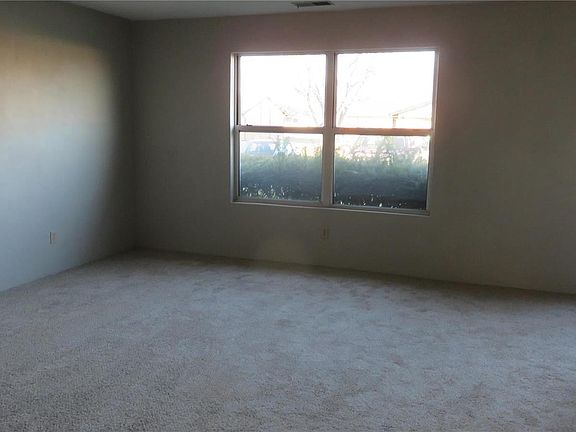 5th image of 282 Aaron Ct APT B