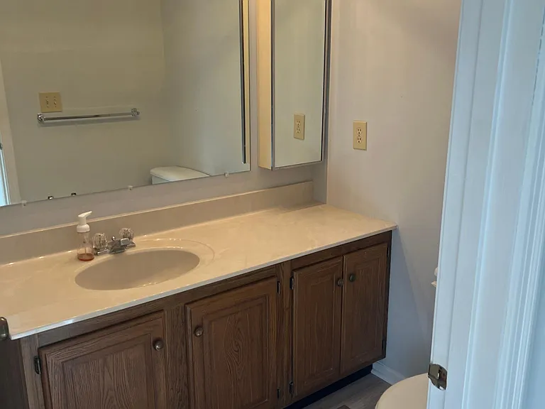 2711 Hurstland Ct — Photo 2