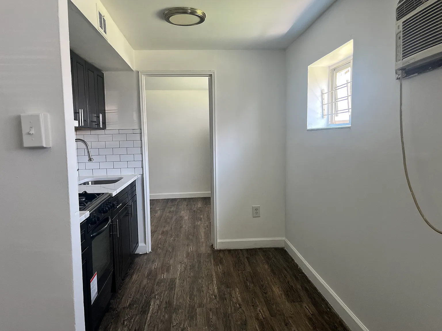 1 bed, $1,050 — Photo 3