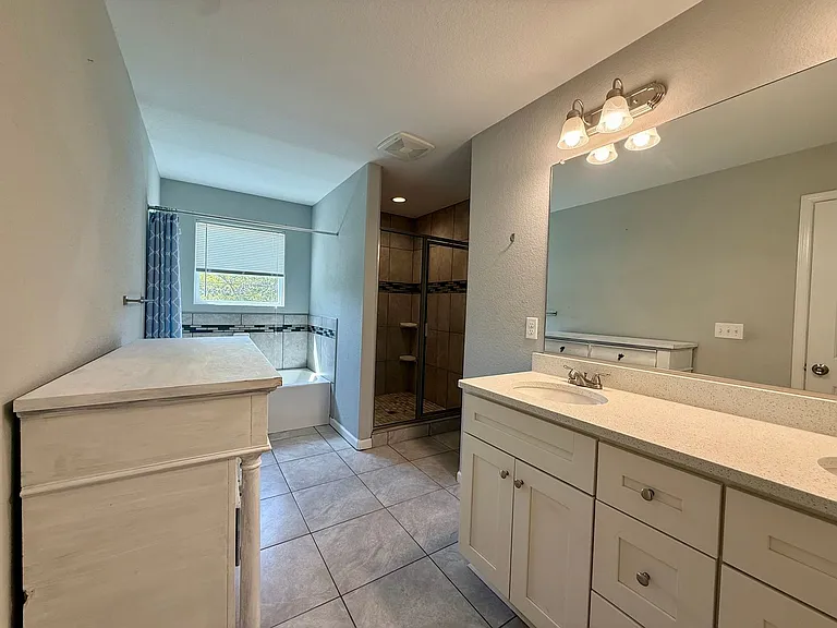 8028 Glade Rd — Photo 14