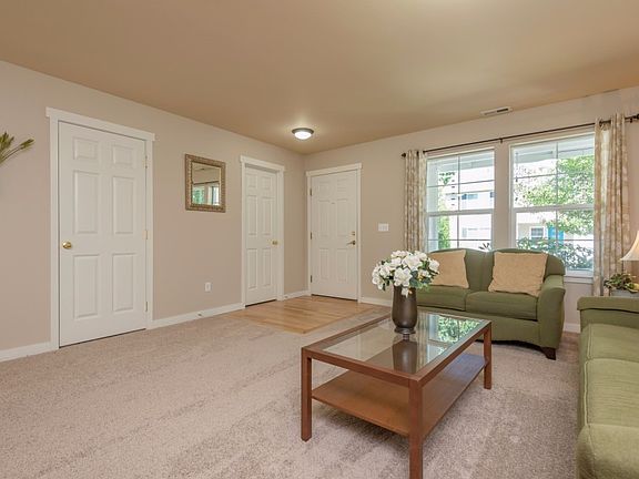 4th image of 18305 93rd Ave E