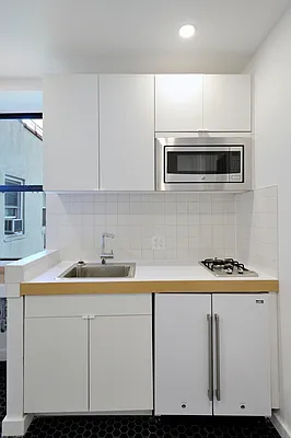 Rented by Aether Property Group | media 8