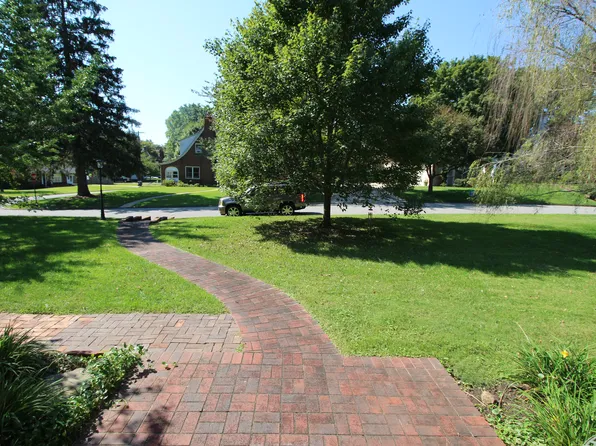 915 Edgewood Ave, Ashland, KY 41102