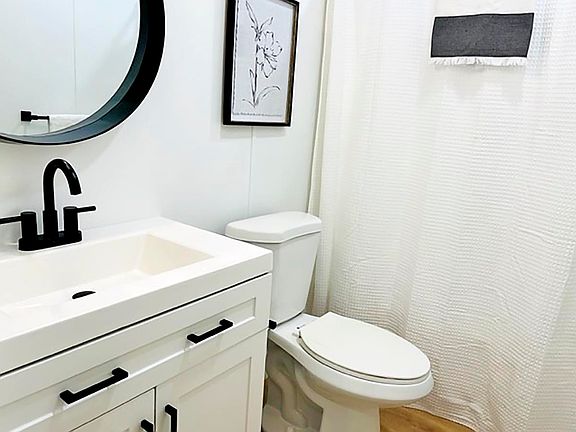 5th image of 5450 San Luis Dr #5450