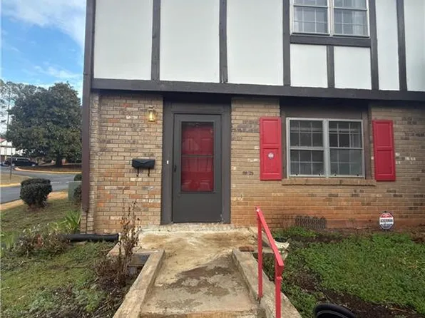 1432 Tilbury Pl, Stone Mountain, GA 30083