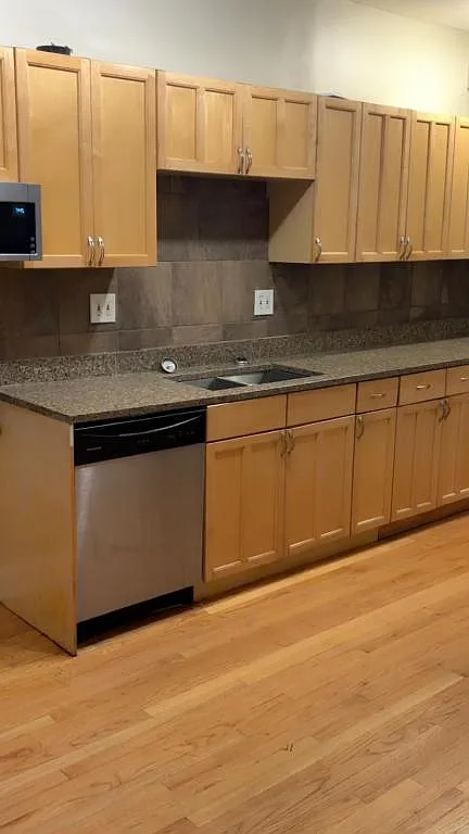 7743 S Kingston Ave — Photo 2