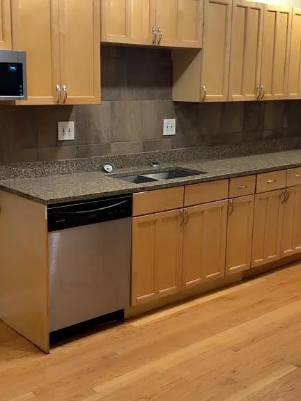 7743 S Kingston Ave — Photo 2