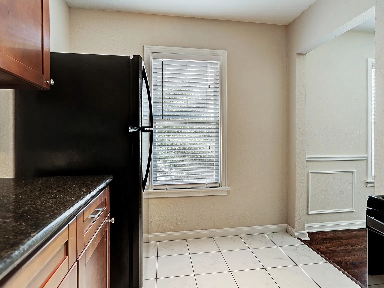 1 bed, 1.0 bath, 600 sqft, $1,395 — Photo 2