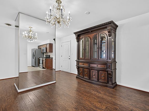 3rd image of 450 W Downer Pl APT 3D