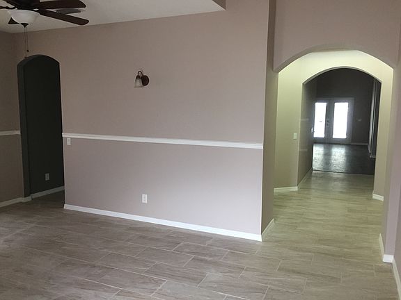 3rd image of 28345 Deedra Dr