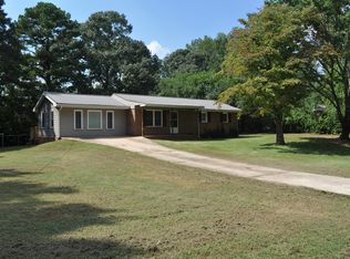 3831 Sweetbriar Cir, Lithia Springs, GA 30122