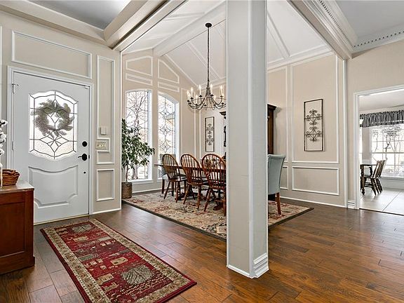 3rd image of 15 Santa Maria Cir