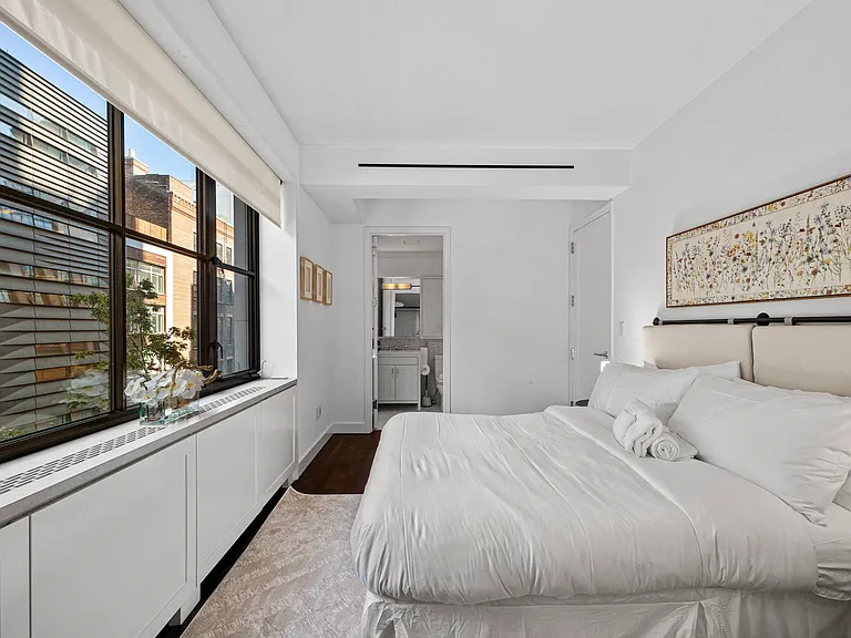 61 5th Ave #2 — Photo 45
