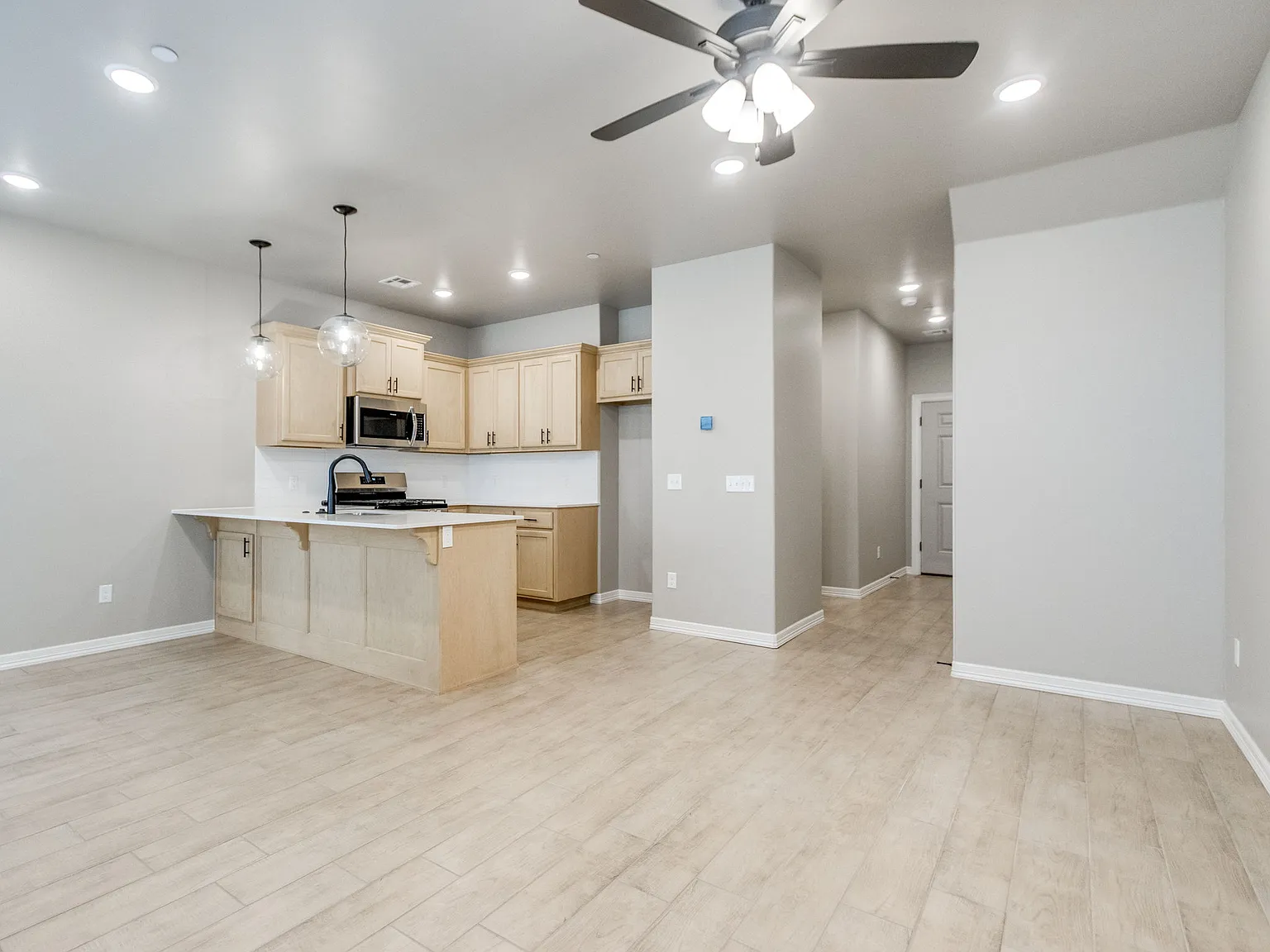 10601 Northwest 23rd Street - 31 — Photo 4